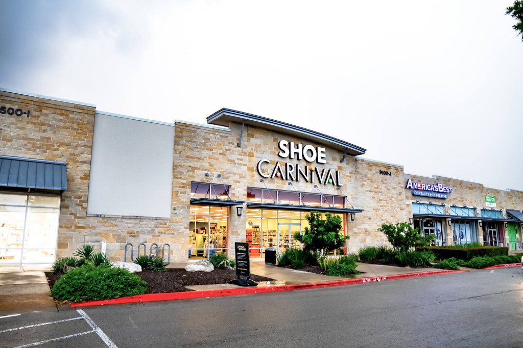 Picture of: Austin TX: Southpark Meadows – Retail Space For Lease – Big V