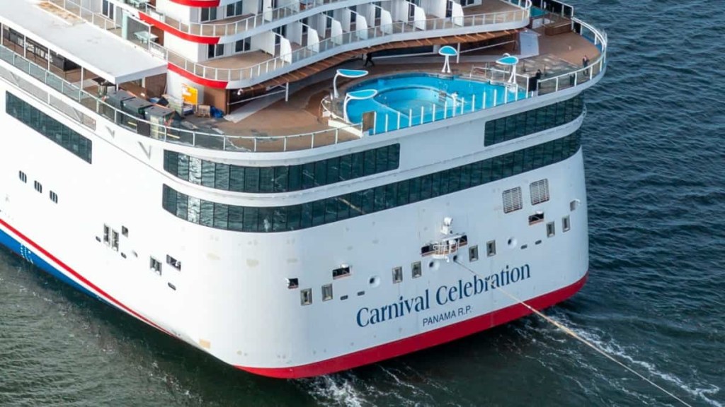 Picture of: Carnival’s Newest Cruise Ship Raises New Registry Flag