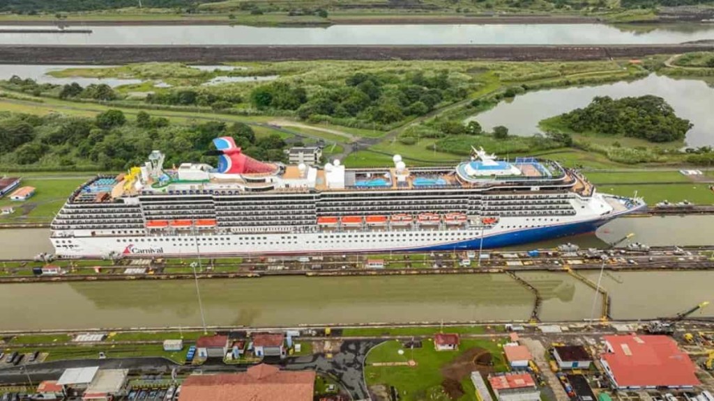 Picture of: Carnival Spirit Kicks Off Busy Panama Canal Season