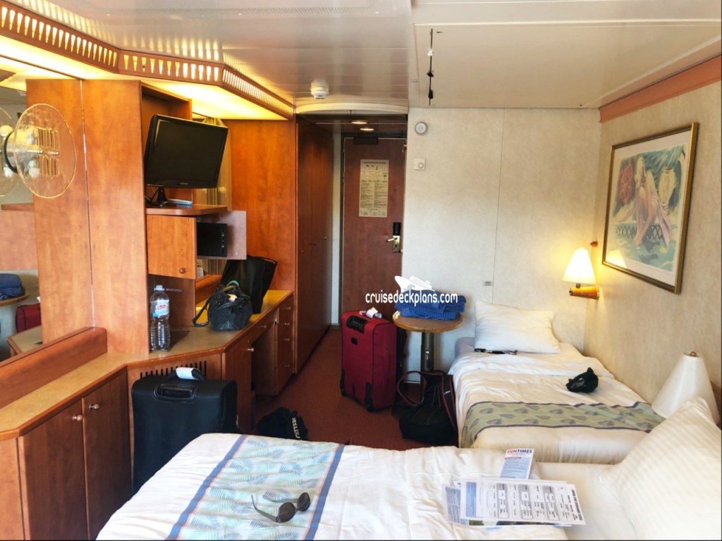 Picture of: Carnival Spirit Stateroom
