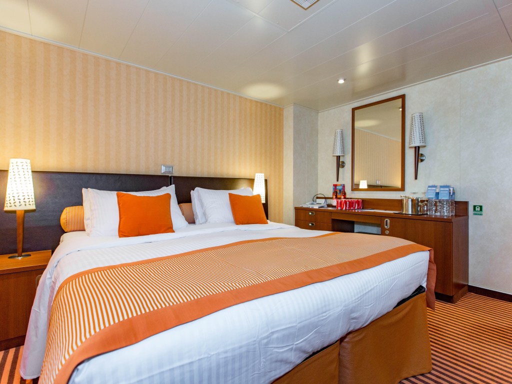 Picture of: Carnival Vista Cabins & Staterooms on Cruise Critic