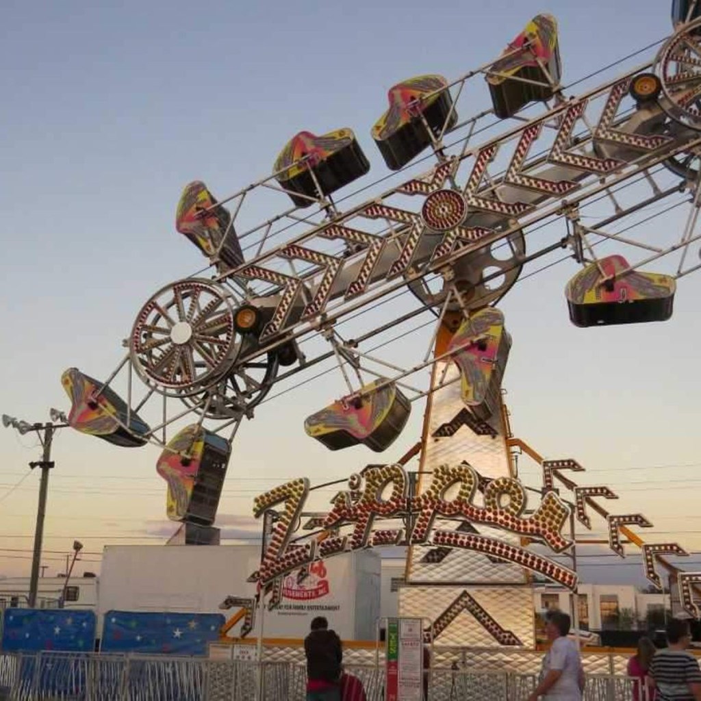 Picture of: Riverfest offers fun rides, invitation to showmen’s museum in