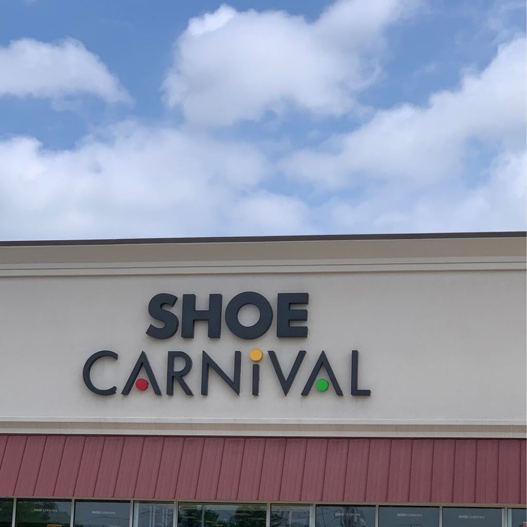 Picture of: Shoe Carnival Alpine Ave NW, Grand Rapids, MI – Last Updated June