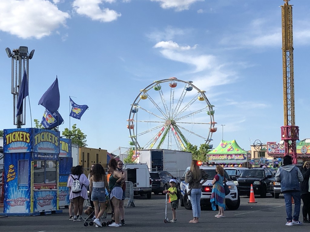 Picture of: Staten Island Mall Carnival returns on May  – silive