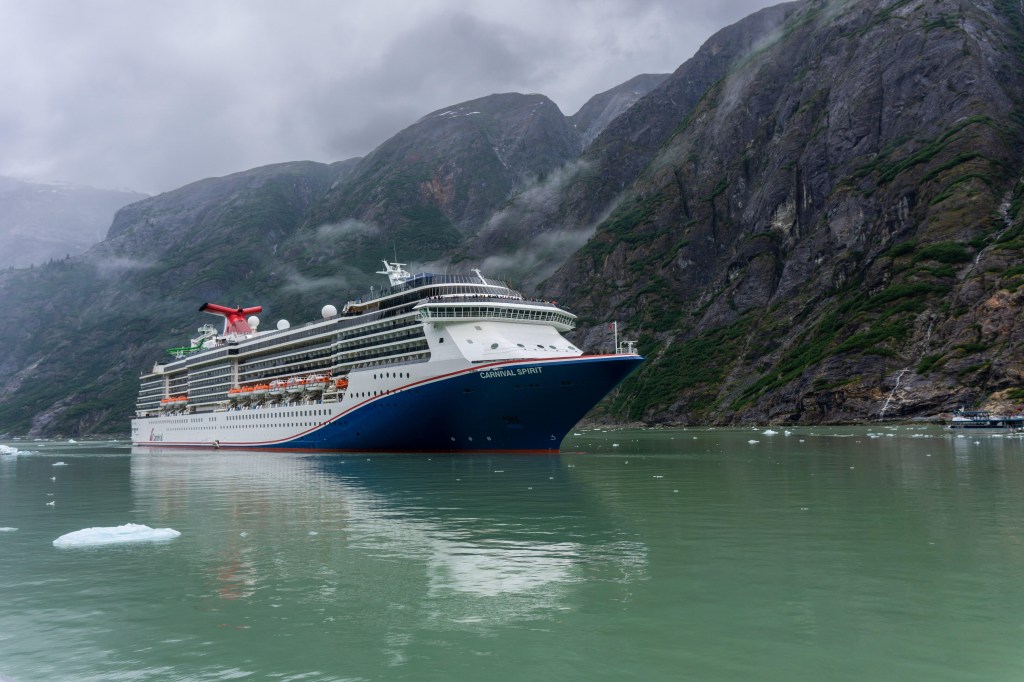 Picture of: What It’s Like Sailing on a Carnival Cruise in Alaska