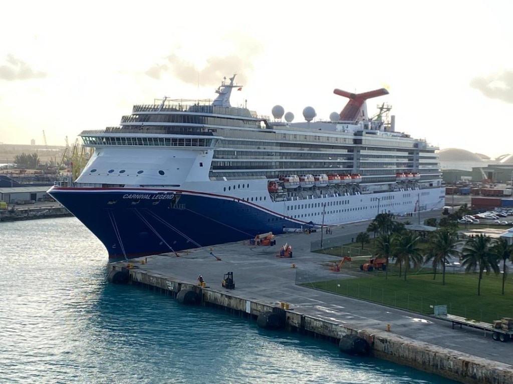 pictures of carnival legend - Carnival Legend - Wikipedia