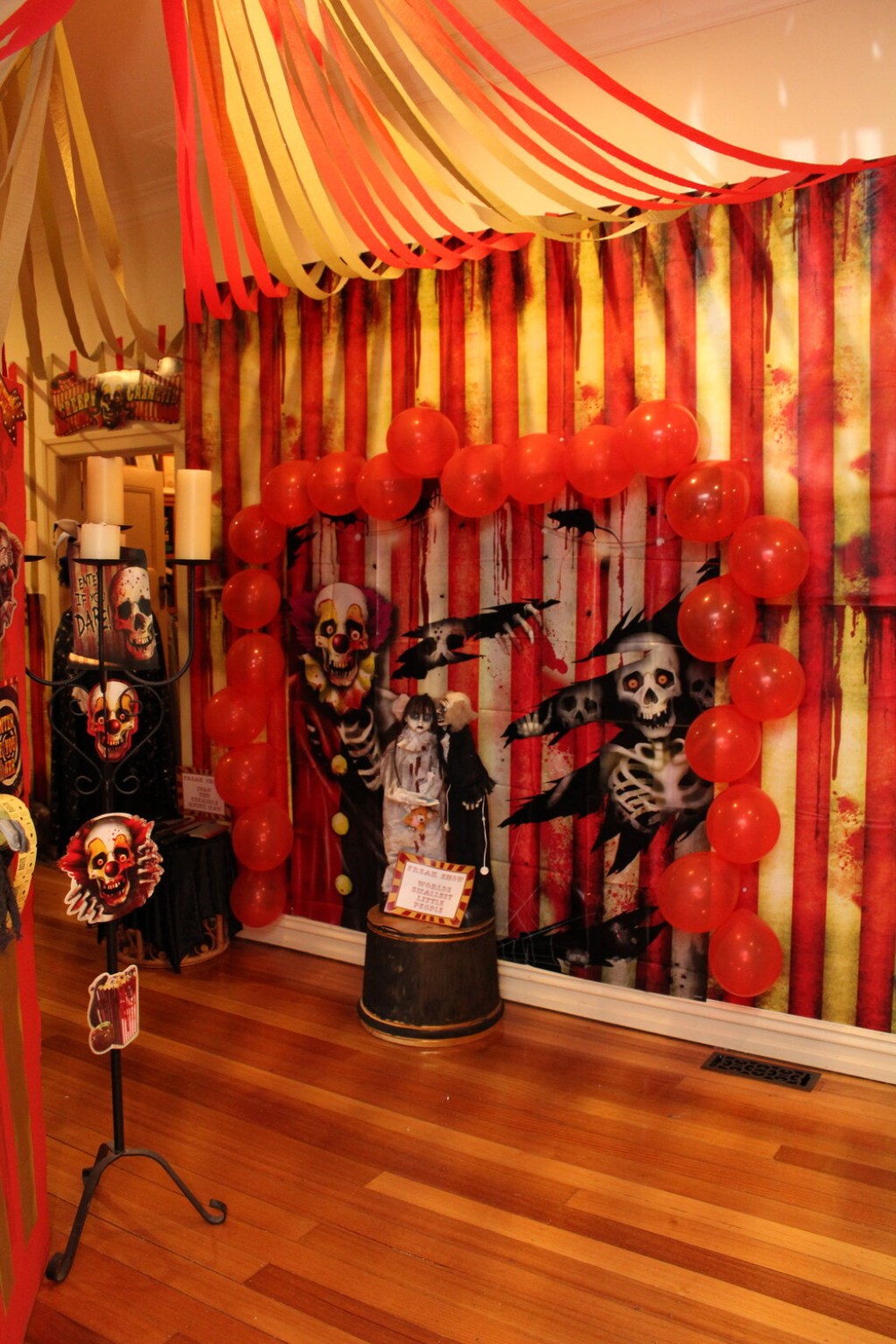 Picture of: Halloween Carnival — Chic Party Ideas