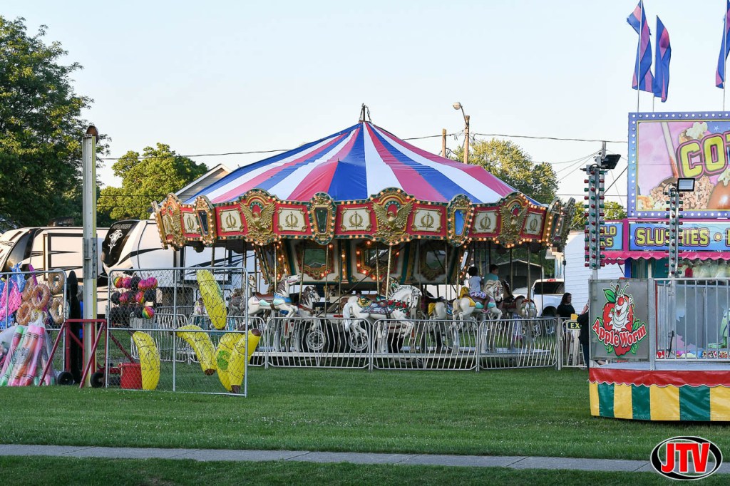 Picture of: Michigan Center Carp Carnival —  Photo Gallery – JTV Jackson